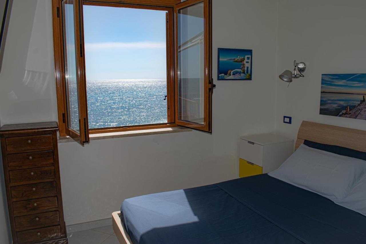 Beach House Acquamarina Letojanni Buitenkant foto